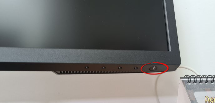 Botón de encendido de la pantalla